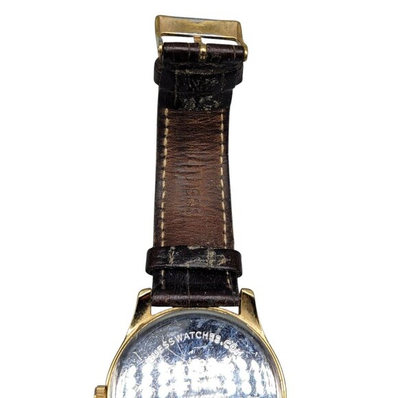 Guess Steel Mens Watch 39mm Gold Plated Case 7.25" Crocodile Leather Band VTG - Picture 7 of 16